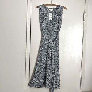 Macy’s casual blue paisley dress, size small